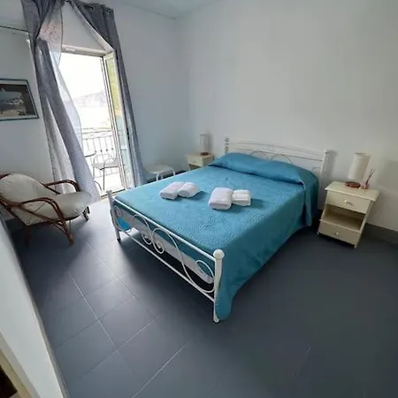 La Casa Sulle Rocce House On The Rocks *