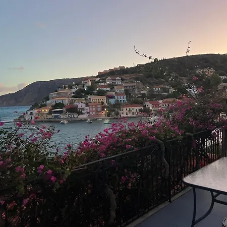 Semesterbostad La Casa Sulle Rocce House On The Rocks