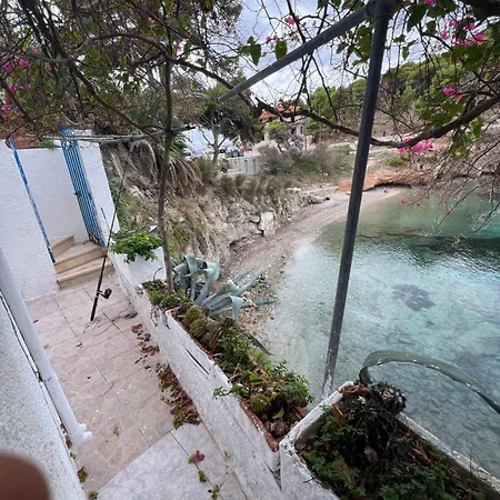 La Casa Sulle Rocce House On The Rocks * أسوس