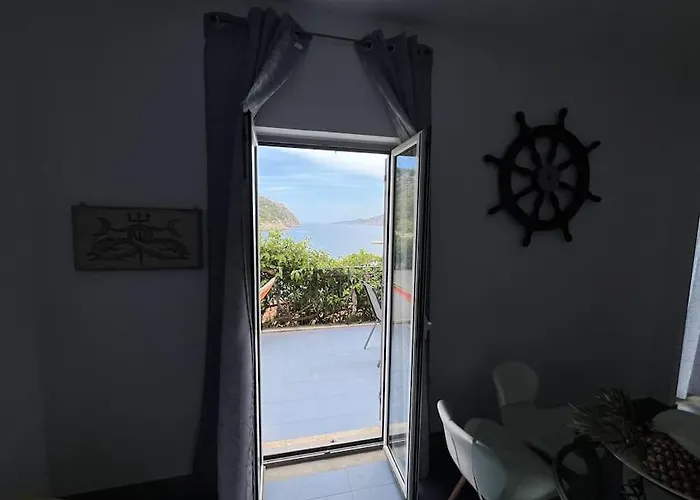 Дом отдыха La Casa Sulle Rocce House On The Rocks Асос