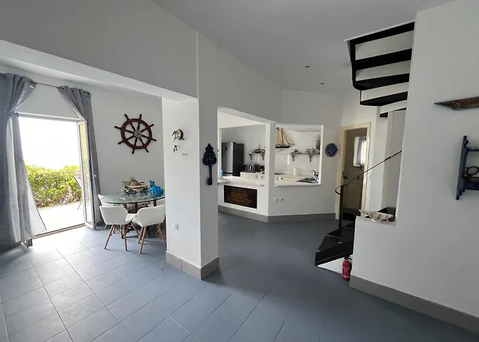 La Casa Sulle Rocce House On The Rocks * Асос