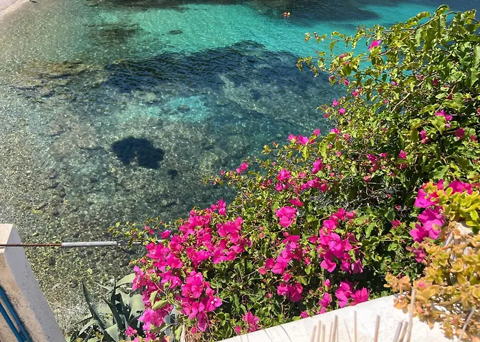 La Casa Sulle Rocce House On The Rocks