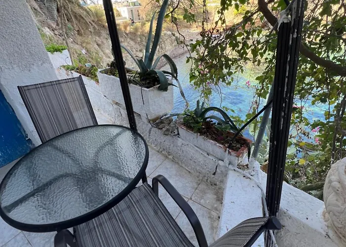 La Casa Sulle Rocce House On The Rocks Дом отдыха *