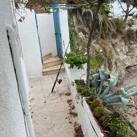 La Casa Sulle Rocce House On The Rocks * אסוס